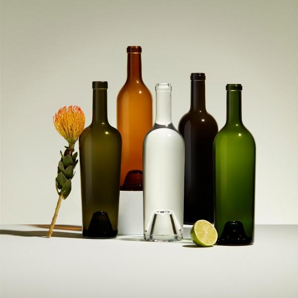 How to Choose the Right Wine Bottle for Your Brand: Style, Color, and Quality Matter